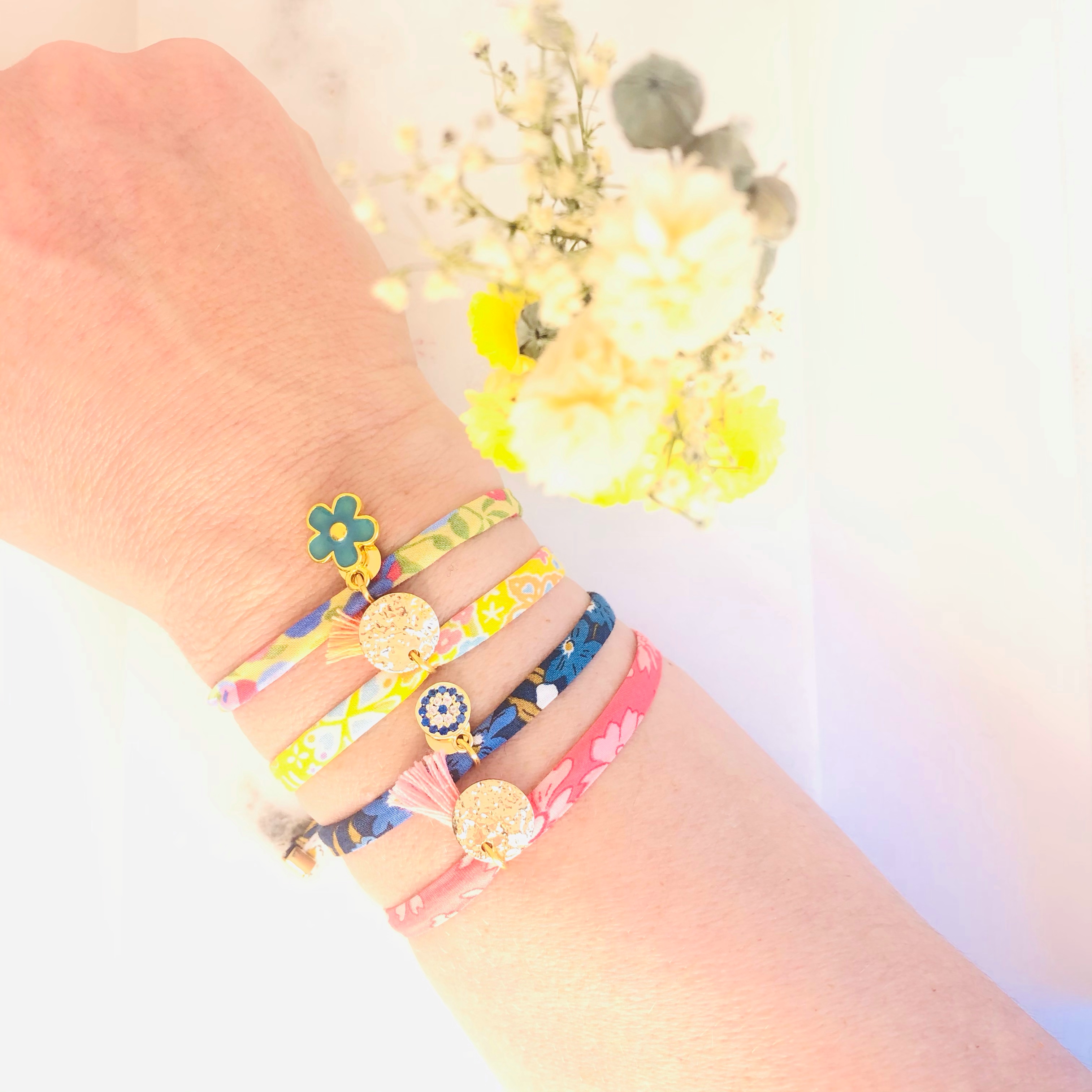 Bracelet Liberty Capel C Pompon  